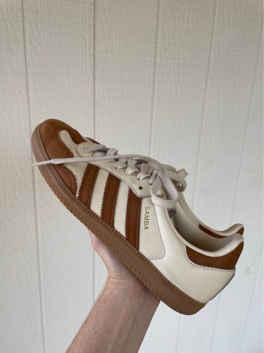 Adidas Samba OGs in Wonder White/ Dusky Brown Sneaker - Picture 4 of 7